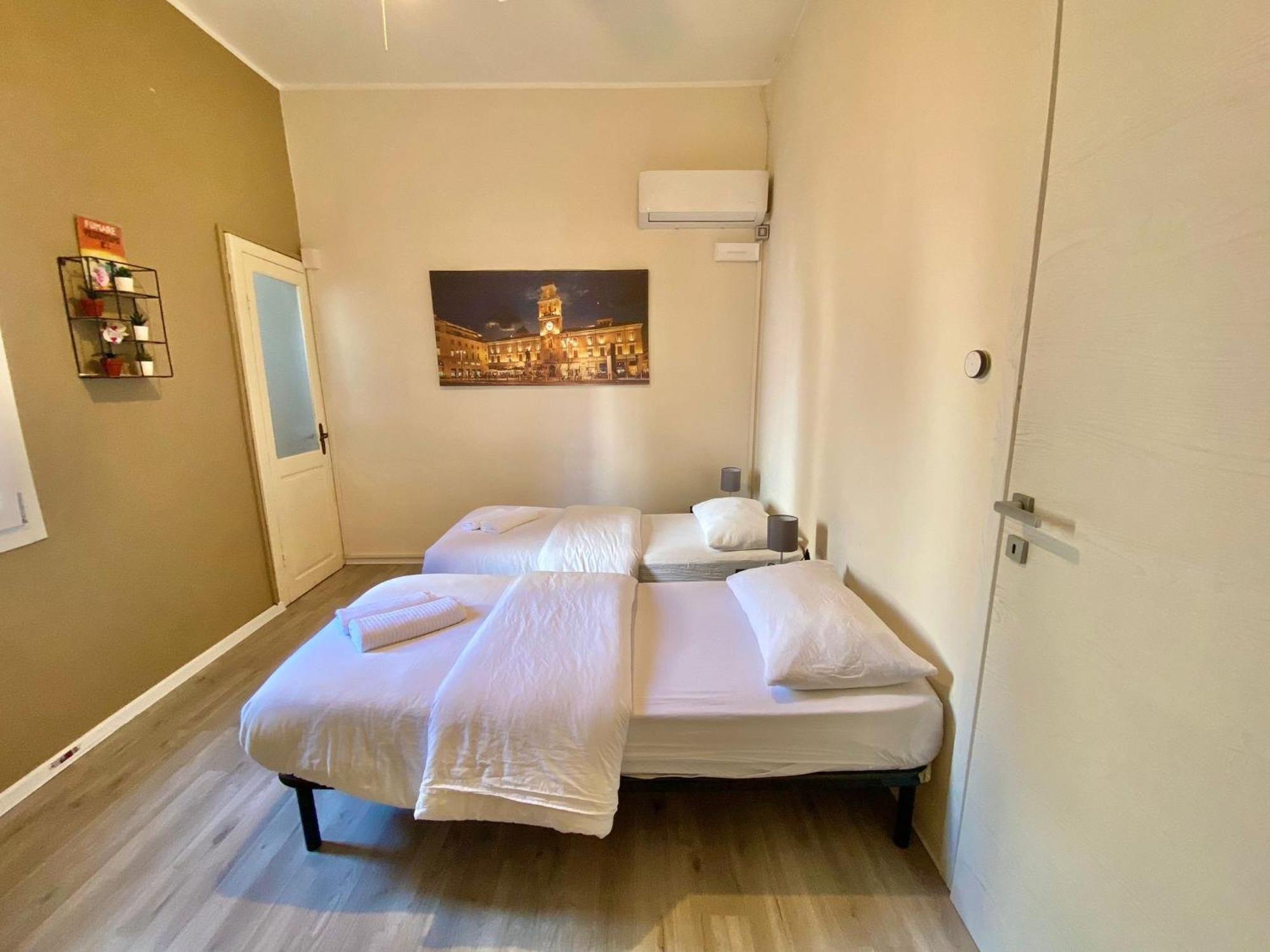 Maison Sarraj Parma Quarto foto